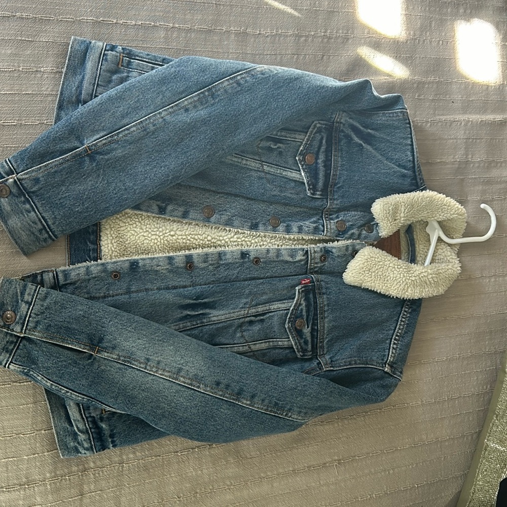 Levi Strauss sherpa lined jean jacket